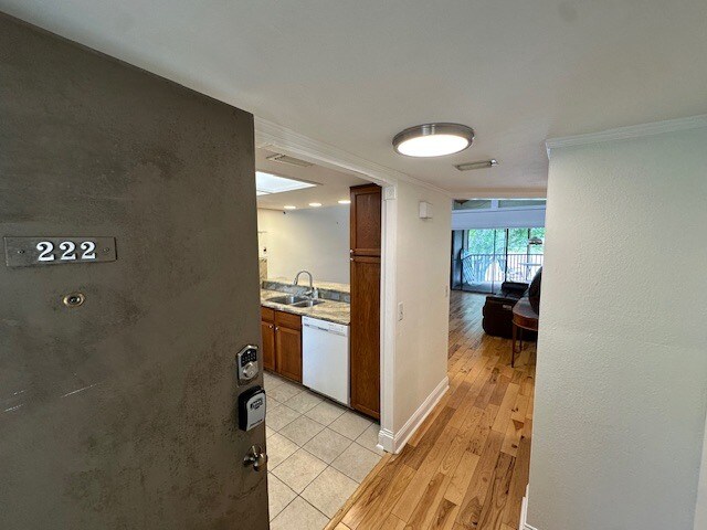 Photo - 222 Woodlake Wynde Unidad 222