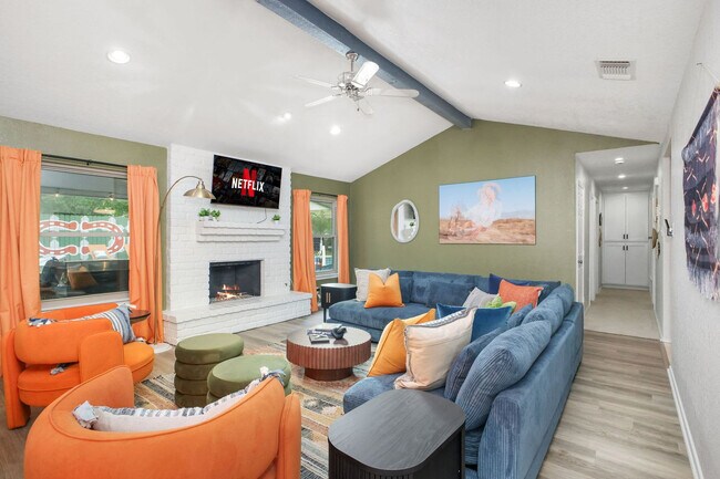 Building Photo - 4519 Briardale St Unit ID1263820P