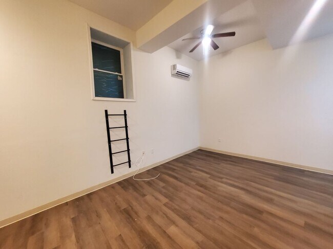 Photo - 641 Washington St Unidad d
