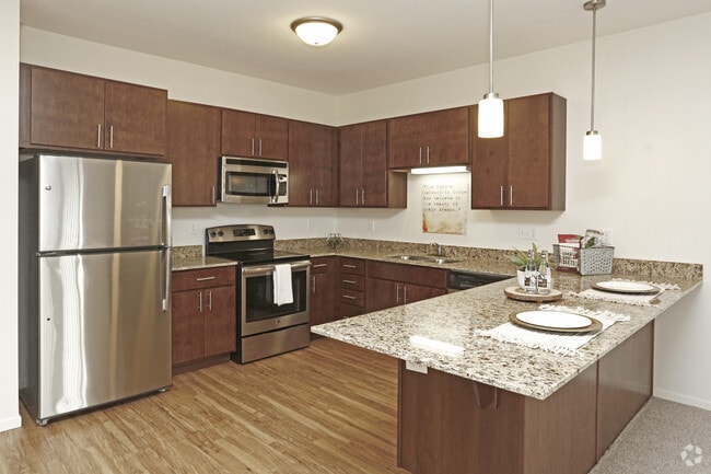 Photo - Cascade Apartments