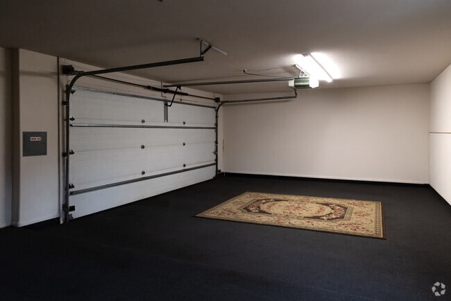 2BD, 2BA - 1500SF