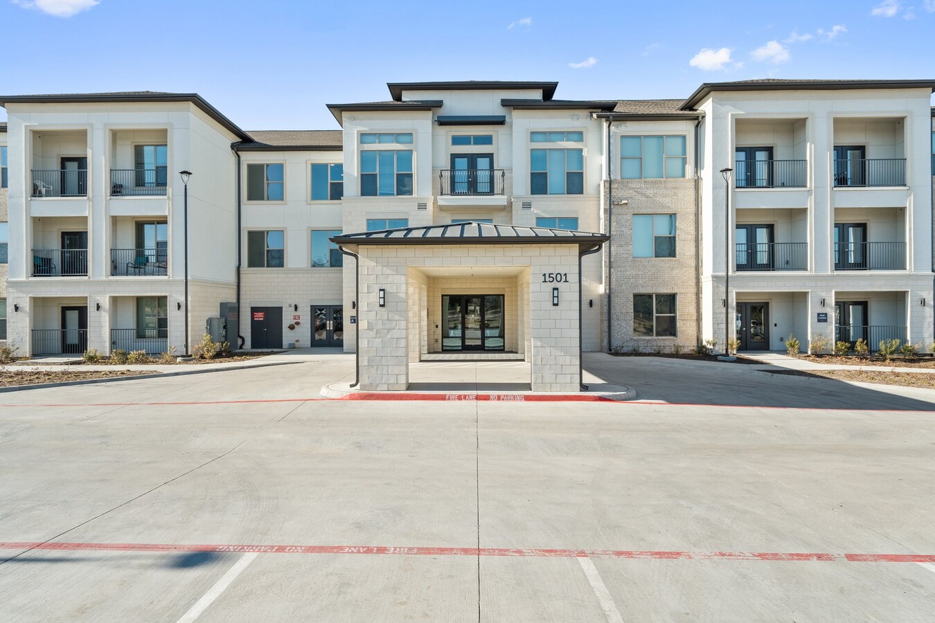 Parmore Arcadia Trails Apartamentos - Balch Springs, TX | ForRent.com