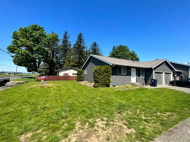 Photo - 1010 Nooksack Ave