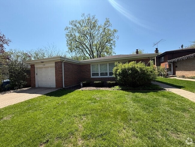 Building Photo - 1782 Richfield Ave Rental