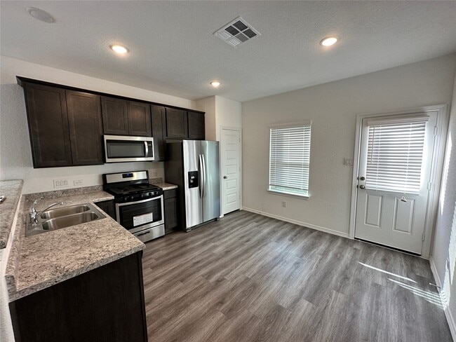 Photo - 16504 Moss Ln