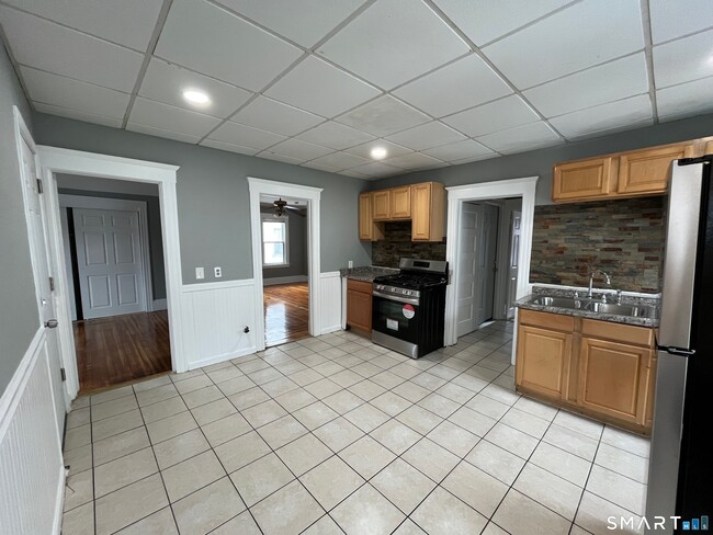 Photo - 146 Black Rock Ave Unit Apt3