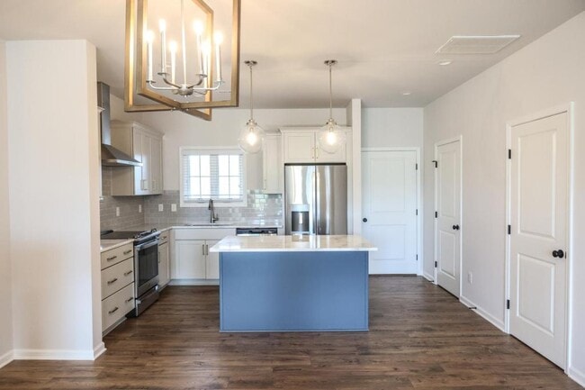 Photo - 2050 Kyles Wy