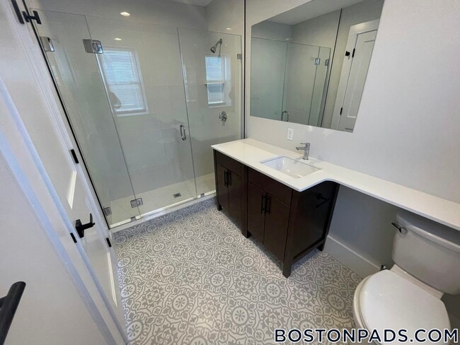 Photo - 54 Taylor St