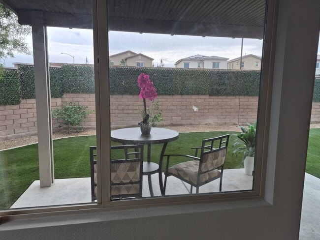 Photo - 6913 Boulder View St