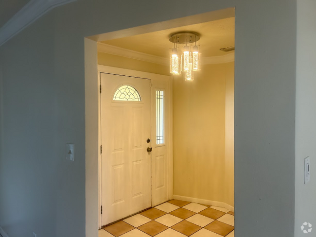 Building Photo - 6416 Lake Sunrise Dr Rental