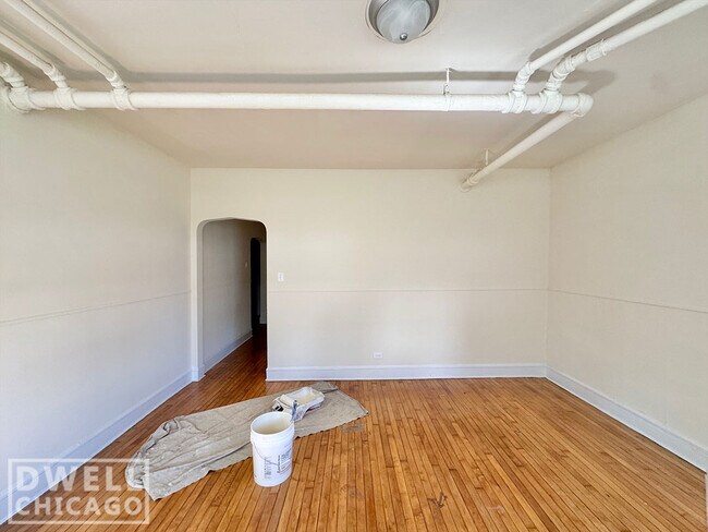 Photo - 2327 N Spaulding Ave Unit 1