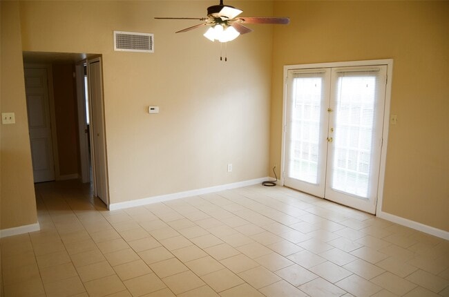 Photo - 17506 Bullis Gap Dr