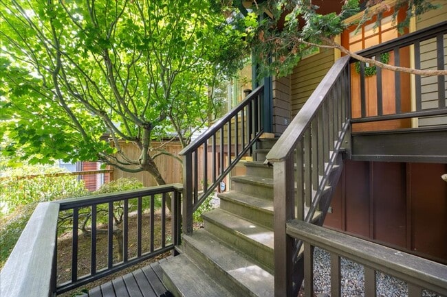 Photo - 4311 Linden Ave N