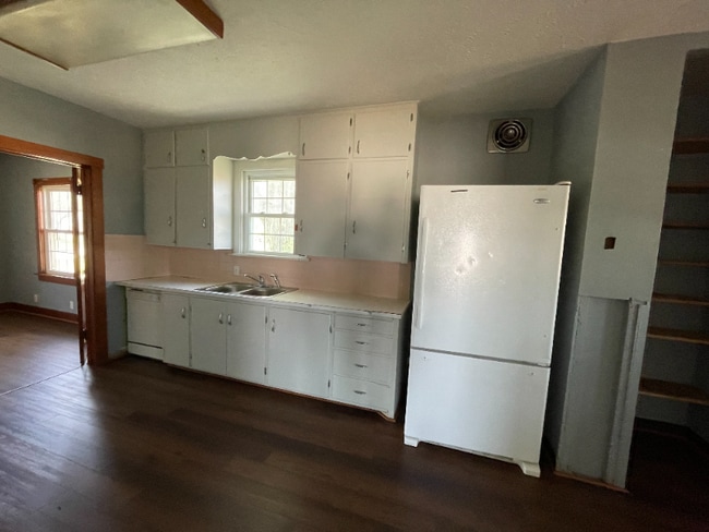 Photo - 1717 E North St