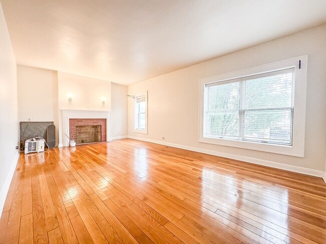 Photo - 1220-1228 Williamson St Unit 1220 Williamson St