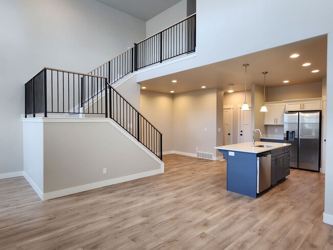 Photo - Newer 3 Bd 2.5 Ba Townhome in Herriman
