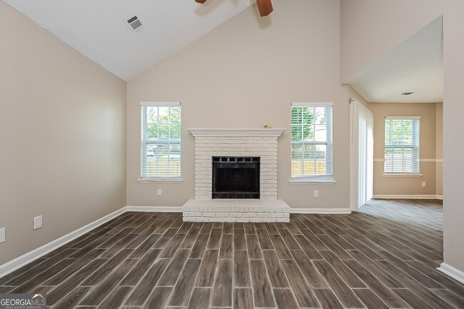 Photo - 1021 Brandon Hill Way