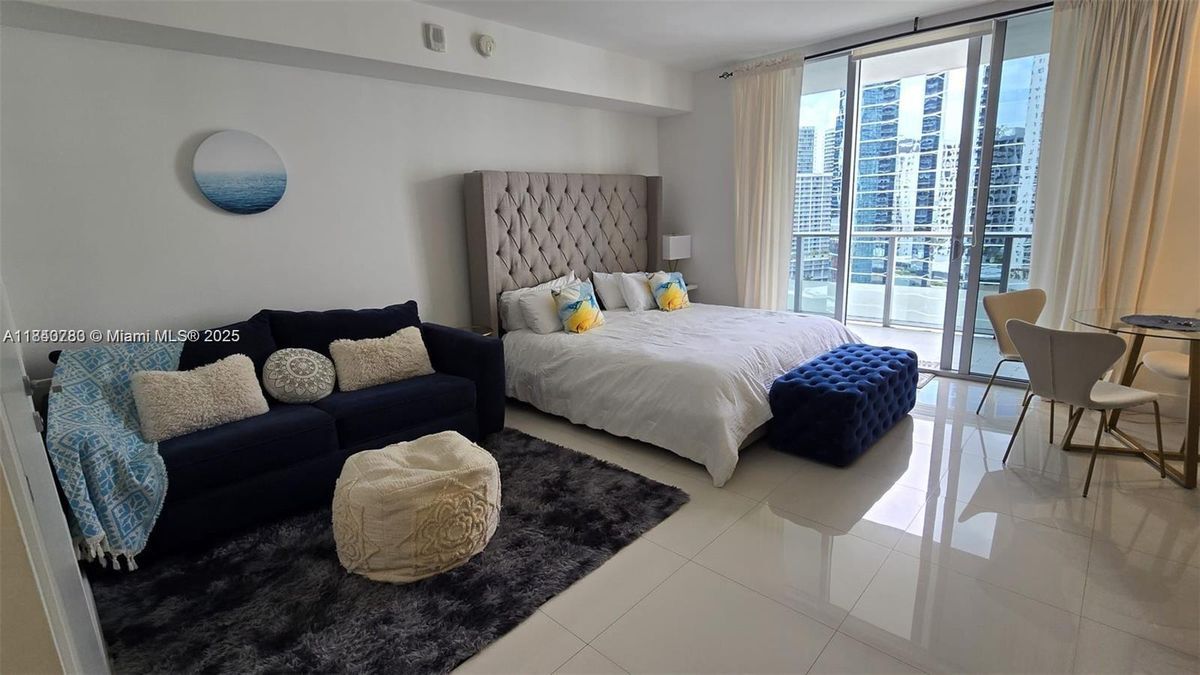 Photo - 1300 Brickell Bay Dr