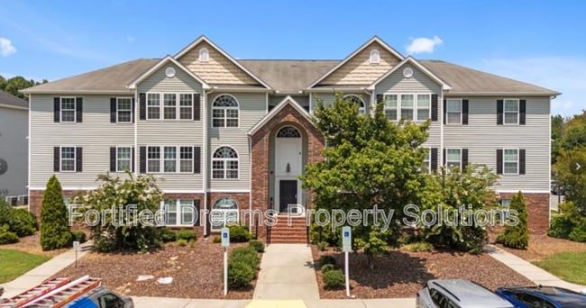 Building Photo - 1625 Cherry Blossom Ln Unit #301 Rental