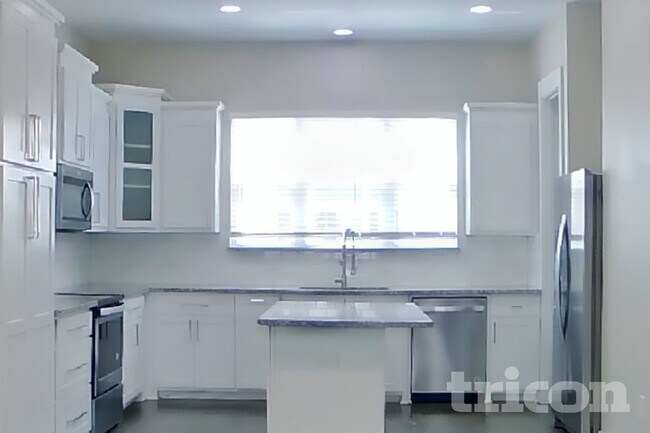 Photo - 209 S Village Way