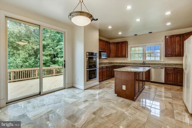 Photo - 9715 Middleton Ridge Rd