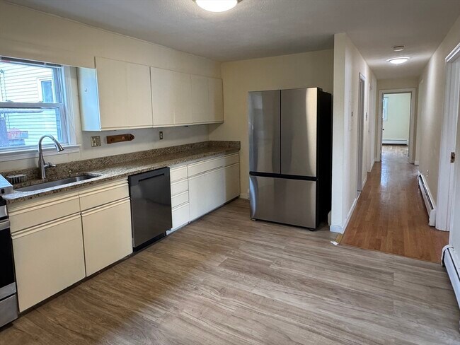 Photo - 397 Somerville Ave Unit 3
