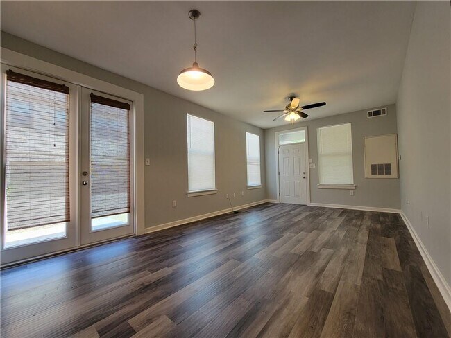 Photo - 1201 Grove Blvd Condo Unit 1401
