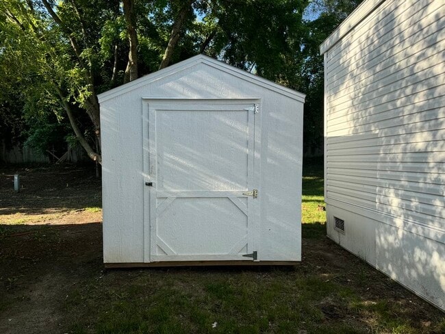 Photo - 2042 Marmoor Dr