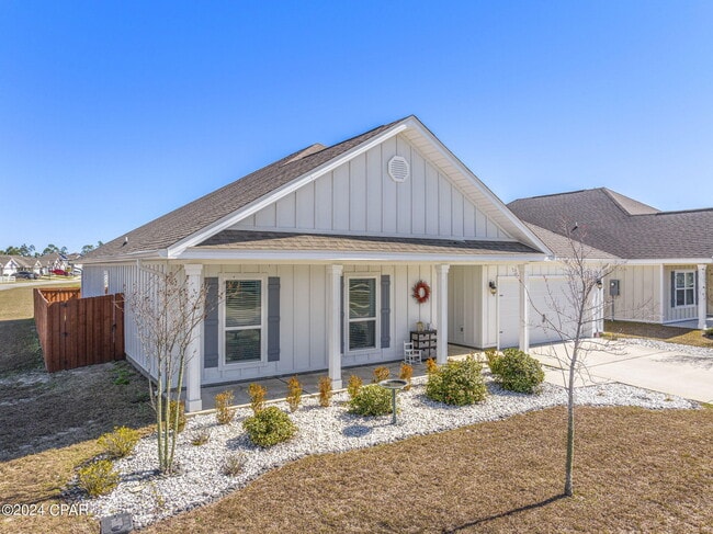 Building Photo - 317 Highbrook Rd