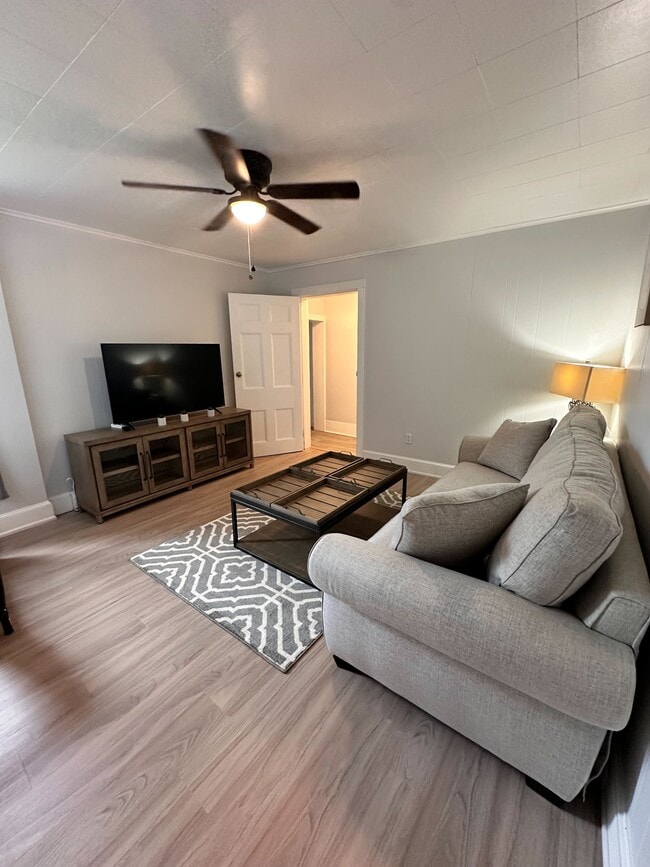 Photo - 310 Union St Unit C