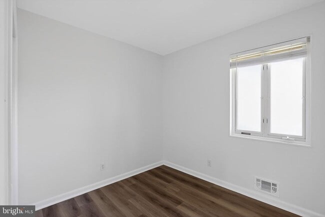 Photo - 5500 Ferndale St