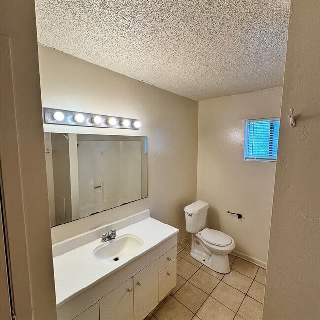 Photo - 1626 Royal Hill Dr