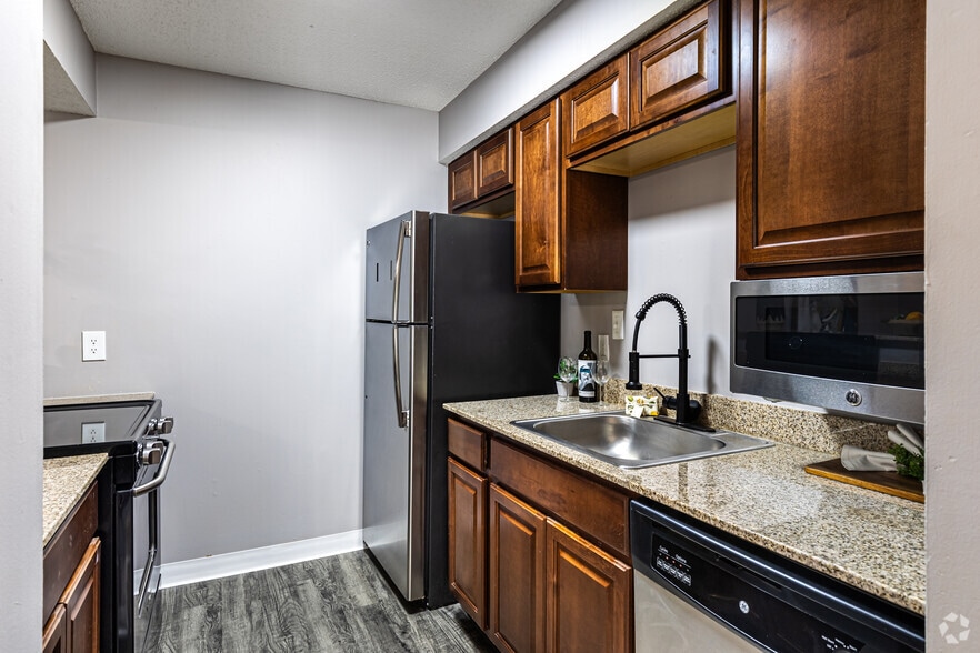 2BR, 2BA - 850SF Kitchen