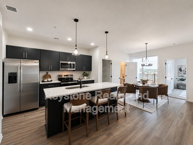 Building Photo - 2425 Pea Ridge Rd Unit A-409