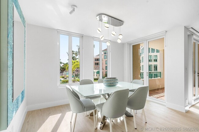 Photo - 120 SE 5th Ave Unit 319