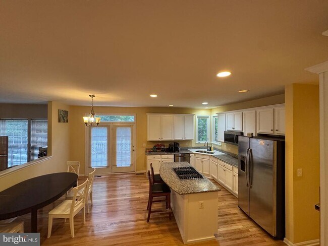 Photo - 24794 Serpentine Pl