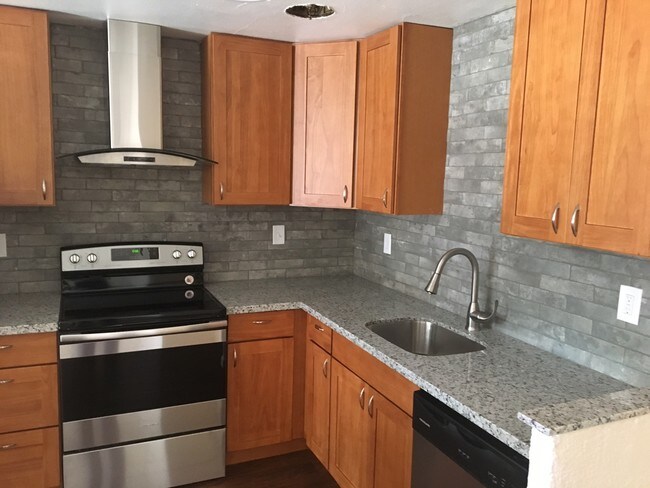 Photo - The Highlander Apartments
