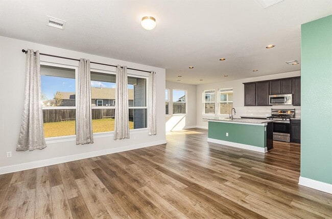 Photo - 236 Oakstone Dr