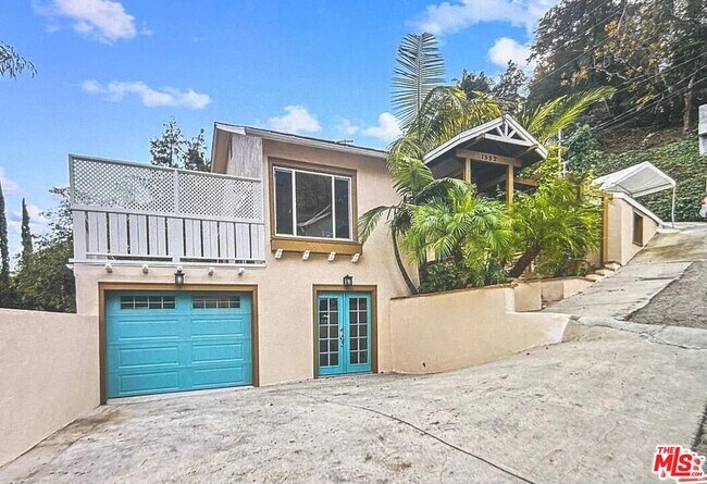 Building Photo - 1552 Crater Ln