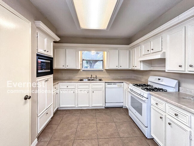 Photo - 15231 Cabots Landing Dr