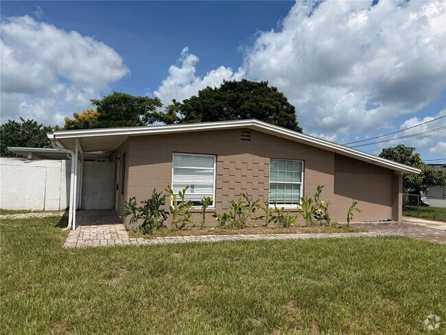 Building Photo - 328 N Observatory Dr Rental