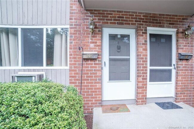 Photo - 244 New Britain Ave Unit 4