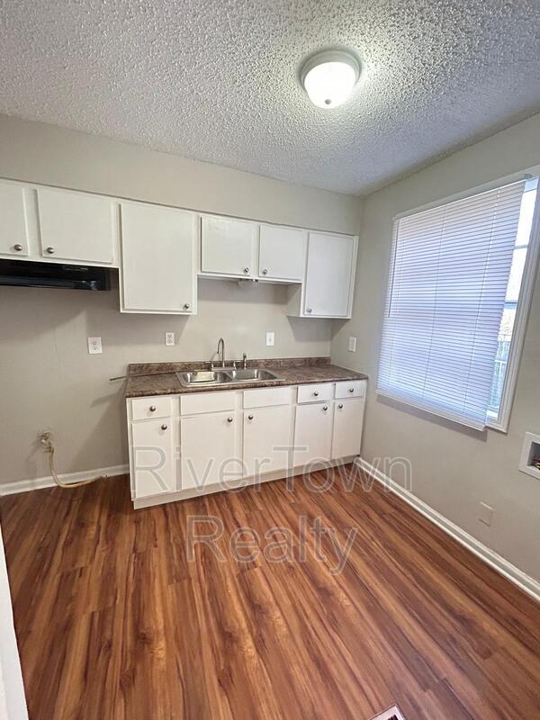 Photo - 1778 Brown Ave