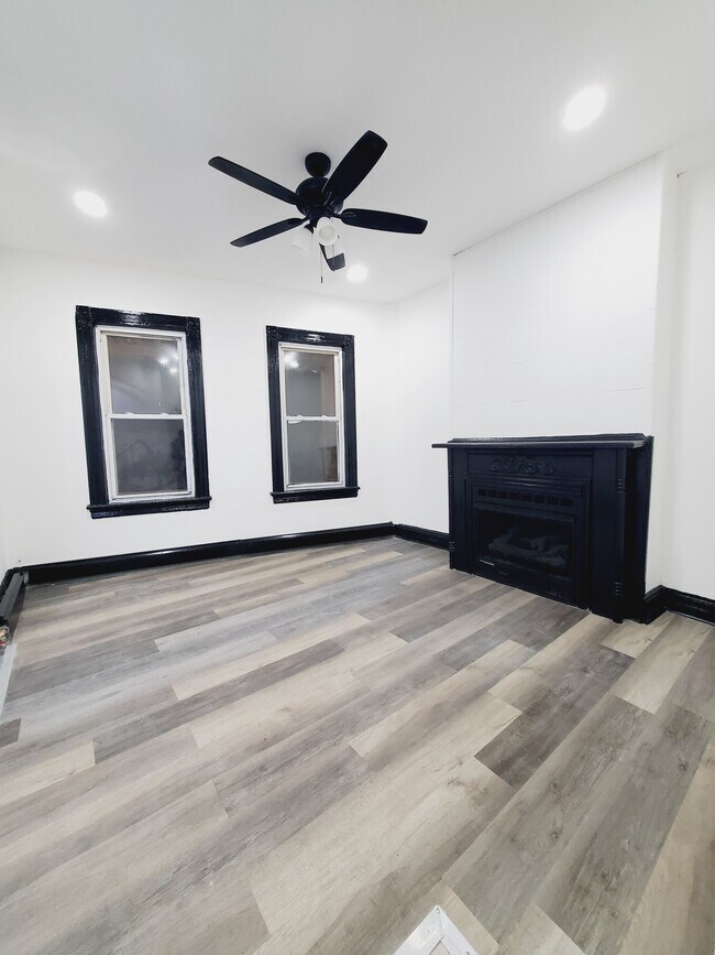 Photo - 166 Cator Ave Unit 2