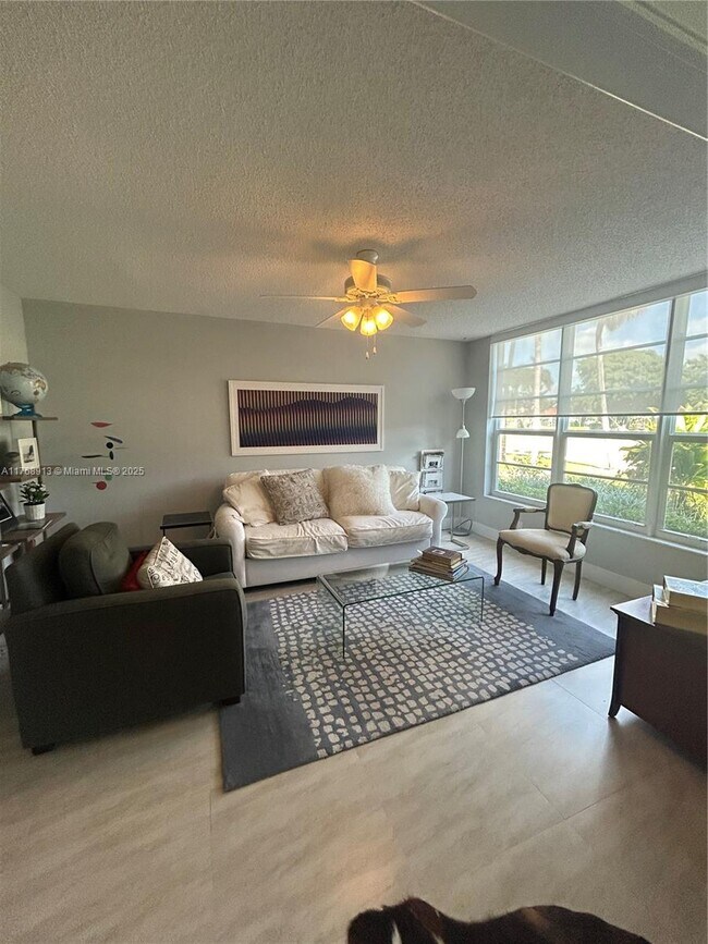 Photo - 4017 N Cypress Dr Unit 102