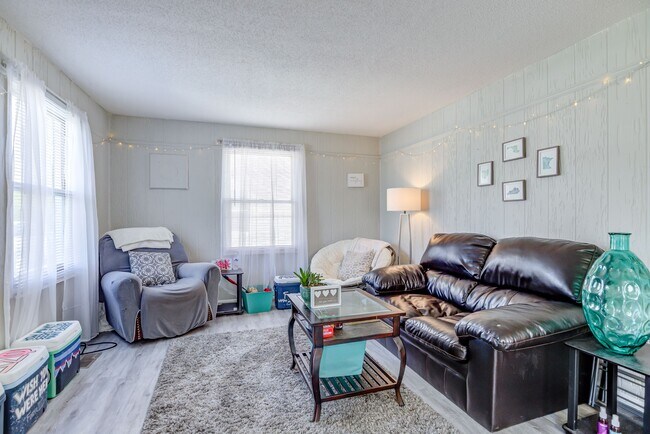 Photo - 110 Homestead Ave