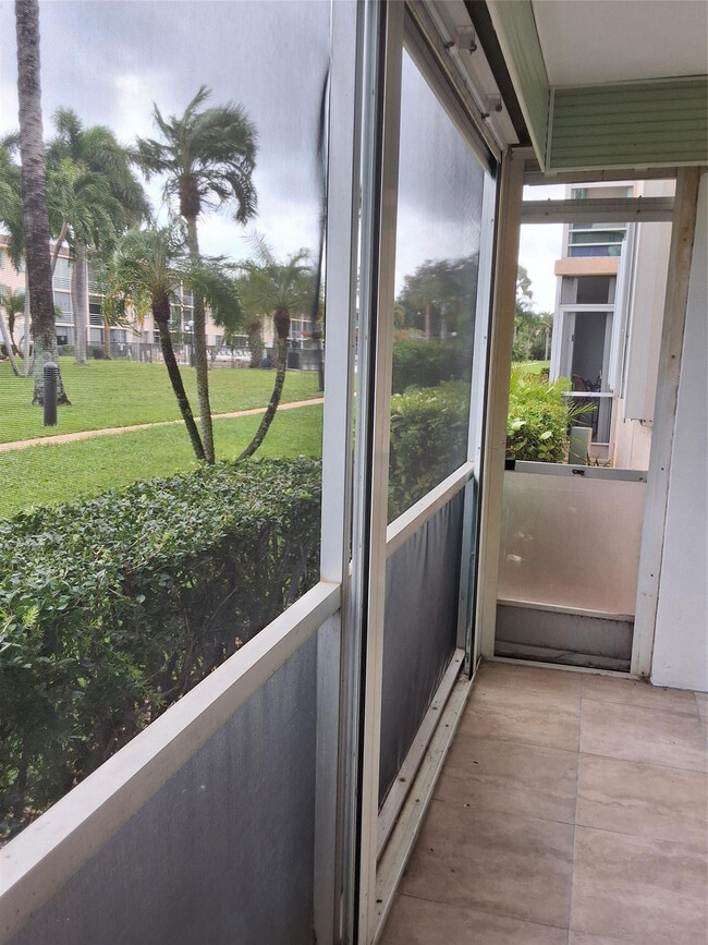 Building Photo - 4500 N Federal Hwy Unit 121C