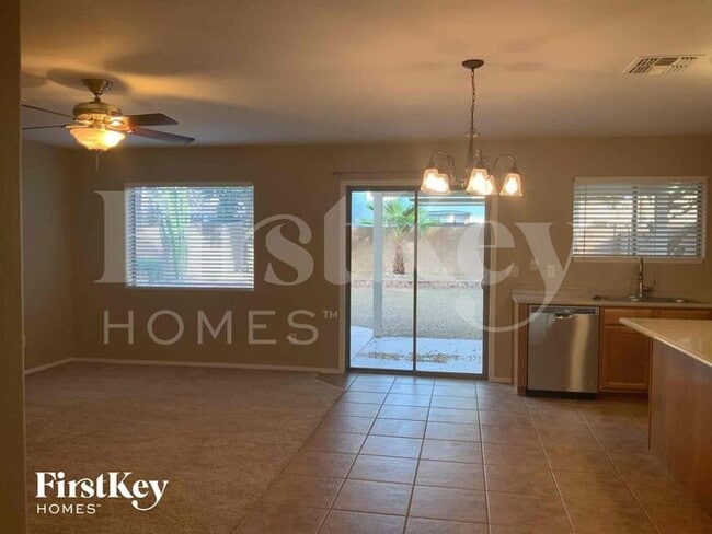 Photo - 39485 N Dusty Dr