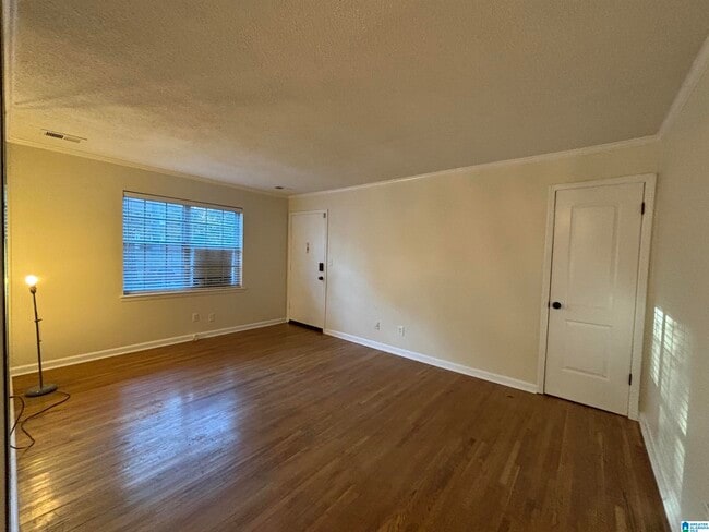 Photo - 2053 Montreat Cir Unidad B