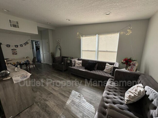 Photo - 129 E Concord St Unit 129B